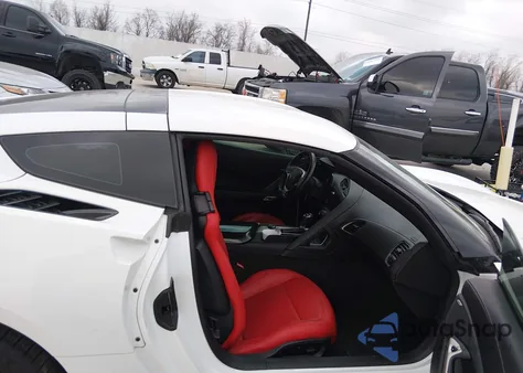 2016 Chevrolet Corvette Stingray z USA, uszkodzony, nr VIN 1G1YB2D70G5120774